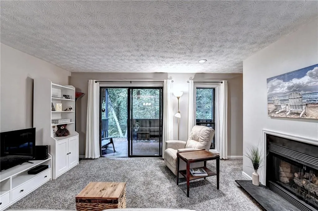 1310 Woodcliff Drive, Sandy Springs, Georgia 30350, 1 Bedroom Bedrooms, ,1 BathroomBathrooms,Residential,Sold,1310 Woodcliff Drive,7116022