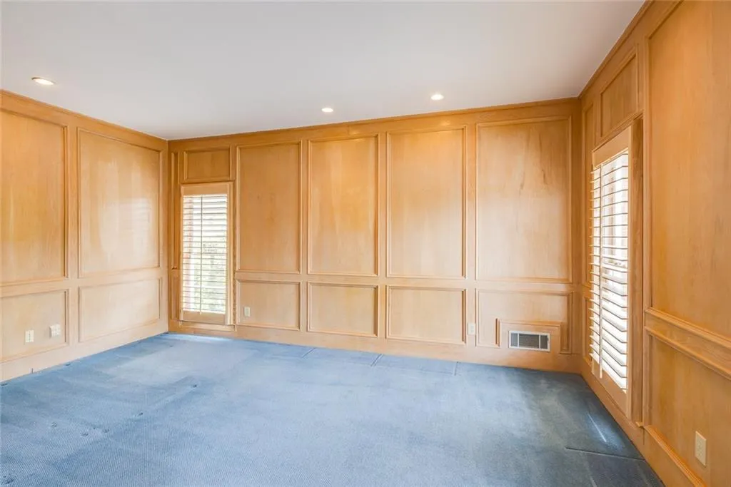 945 Manchester Place, Sandy Springs, Georgia 30328, 5 Bedrooms Bedrooms, ,4 BathroomsBathrooms,Residential,Sold,945 Manchester Place,7030680