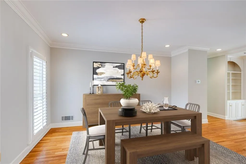 945 Manchester Place, Sandy Springs, Georgia 30328, 5 Bedrooms Bedrooms, ,4 BathroomsBathrooms,Residential,Sold,945 Manchester Place,7030680