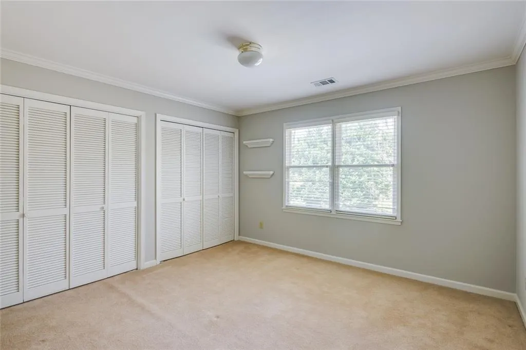 945 Manchester Place, Sandy Springs, Georgia 30328, 5 Bedrooms Bedrooms, ,4 BathroomsBathrooms,Residential,Sold,945 Manchester Place,7030680