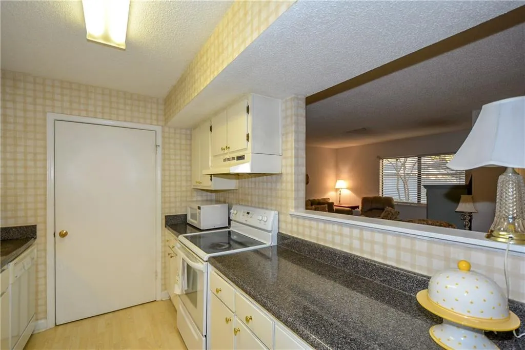 9004 Wingate Way Unit 9004, Sandy Springs, Georgia 30350, 1 Bedroom Bedrooms, ,1 BathroomBathrooms,Residential,Sold,9004 Wingate Way Unit 9004,5767260 9004 Wingate Way Unit 9004, Sandy Springs, Georgia 30350, 1 Bedroom Bedrooms, ,1 BathroomBathrooms,Residential,Sold,9004 Wingate Way Unit 9004,5767260