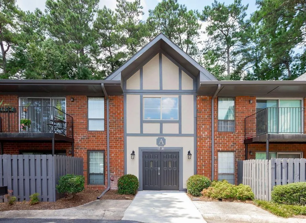 6851 Roswell Road Unit A24, Sandy Springs, Georgia 30328, 2 Bedrooms Bedrooms, ,2 BathroomsBathrooms,Residential,Sold,6851 Roswell Road Unit A24,6828378