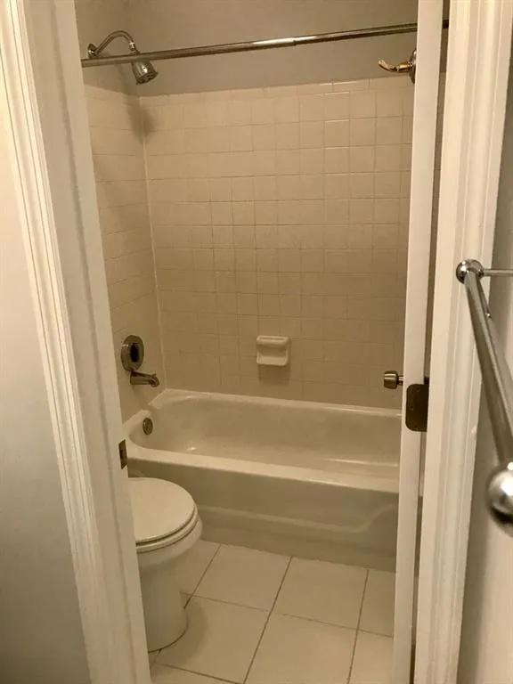 625 Granville Court Unit 625, Atlanta, Georgia 30328, 1 Bedroom Bedrooms, ,1 BathroomBathrooms,Residential,Sold,625 Granville Court Unit 625,6620805