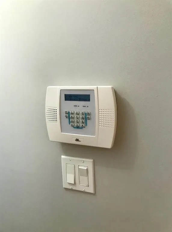 625 Granville Court Unit 625, Atlanta, Georgia 30328, 1 Bedroom Bedrooms, ,1 BathroomBathrooms,Residential,Sold,625 Granville Court Unit 625,6620805