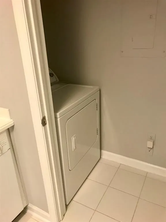 625 Granville Court Unit 625, Atlanta, Georgia 30328, 1 Bedroom Bedrooms, ,1 BathroomBathrooms,Residential,Sold,625 Granville Court Unit 625,6620805