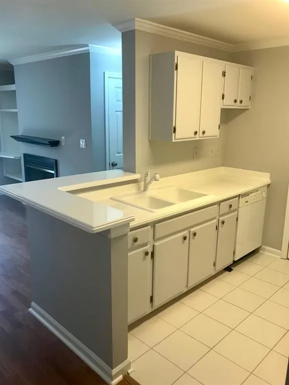 625 Granville Court Unit 625, Atlanta, Georgia 30328, 1 Bedroom Bedrooms, ,1 BathroomBathrooms,Residential,Sold,625 Granville Court Unit 625,6620805