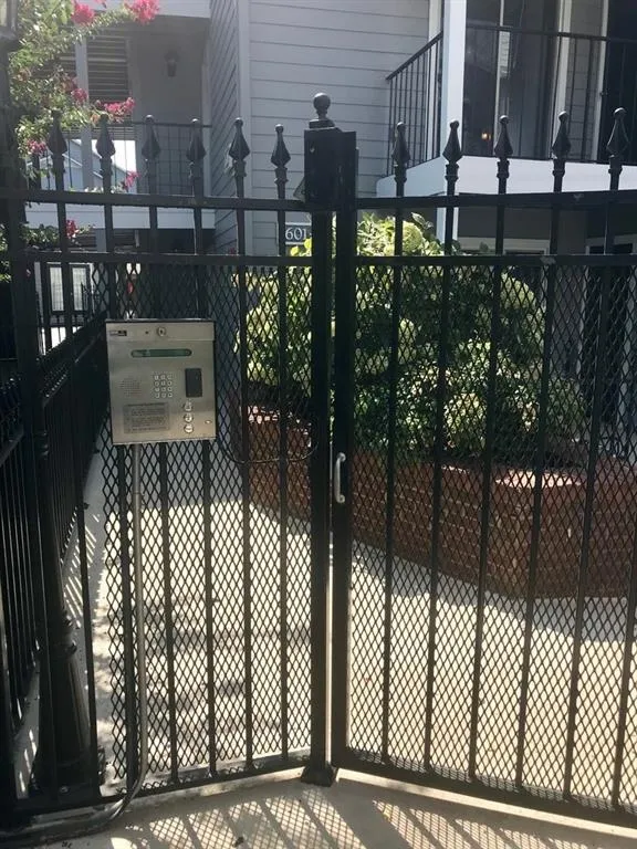 625 Granville Court Unit 625, Atlanta, Georgia 30328, 1 Bedroom Bedrooms, ,1 BathroomBathrooms,Residential,Sold,625 Granville Court Unit 625,6620805