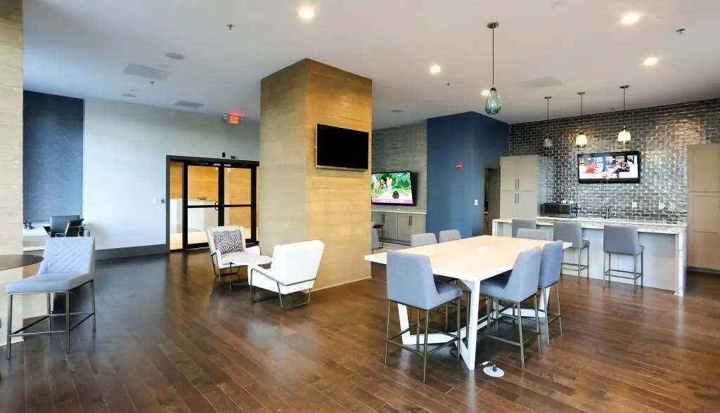 795 Hammond Drive Unit 1906, Atlanta, Georgia 30328, 2 Bedrooms Bedrooms, ,1 BathroomBathrooms,Residential,Sold,795 Hammond Drive Unit 1906,6876482