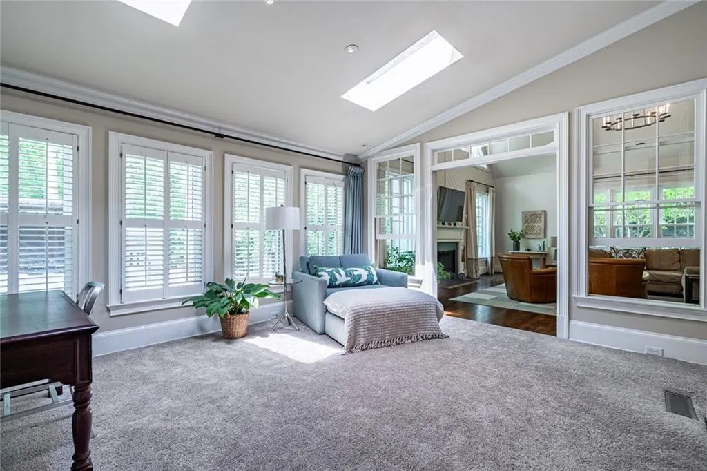 300 Sologne Court, Atlanta, Georgia 30327, 6 Bedrooms Bedrooms, ,5 BathroomsBathrooms,Residential,Sold,300 Sologne Court,7433237