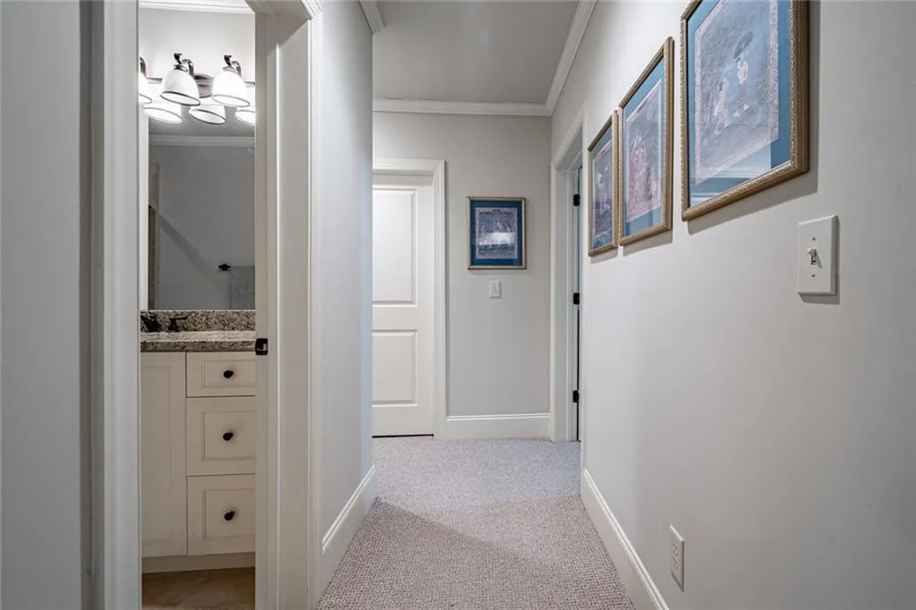 300 Sologne Court, Atlanta, Georgia 30327, 6 Bedrooms Bedrooms, ,5 BathroomsBathrooms,Residential,Sold,300 Sologne Court,7433237