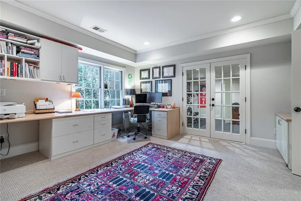 300 Sologne Court, Atlanta, Georgia 30327, 6 Bedrooms Bedrooms, ,5 BathroomsBathrooms,Residential,Sold,300 Sologne Court,7433237