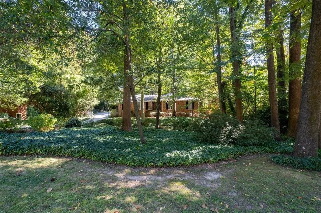 5805 Brookgreen Road, Atlanta, Georgia 30328, 3 Bedrooms Bedrooms, ,2 BathroomsBathrooms,Residential,Sold,5805 Brookgreen Road,7121707