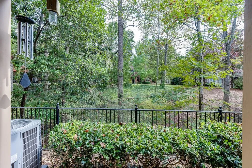 5500 Glenridge Park, Atlanta, Georgia 30342, 3 Bedrooms Bedrooms, ,2 BathroomsBathrooms,Residential,For Sale,5500 Glenridge Park,7664949