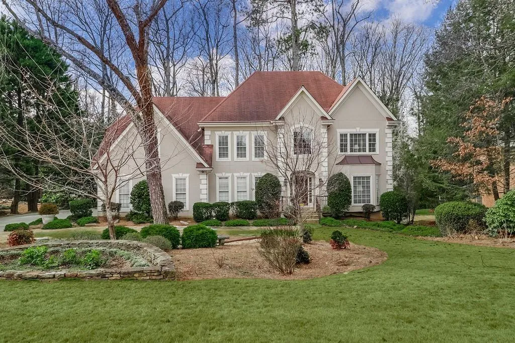 7370 Stoneykirk Close, Sandy Springs, Georgia 30350, 5 Bedrooms Bedrooms, ,4 BathroomsBathrooms,Residential,Sold,7370 Stoneykirk Close,6838370