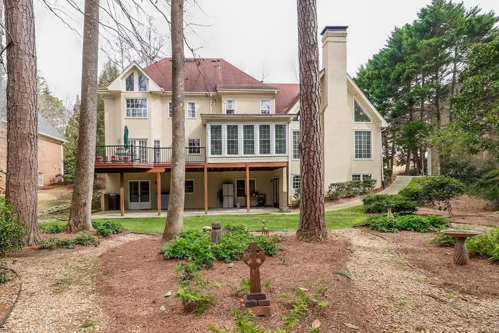 7370 Stoneykirk Close, Sandy Springs, Georgia 30350, 5 Bedrooms Bedrooms, ,4 BathroomsBathrooms,Residential,Sold,7370 Stoneykirk Close,6838370