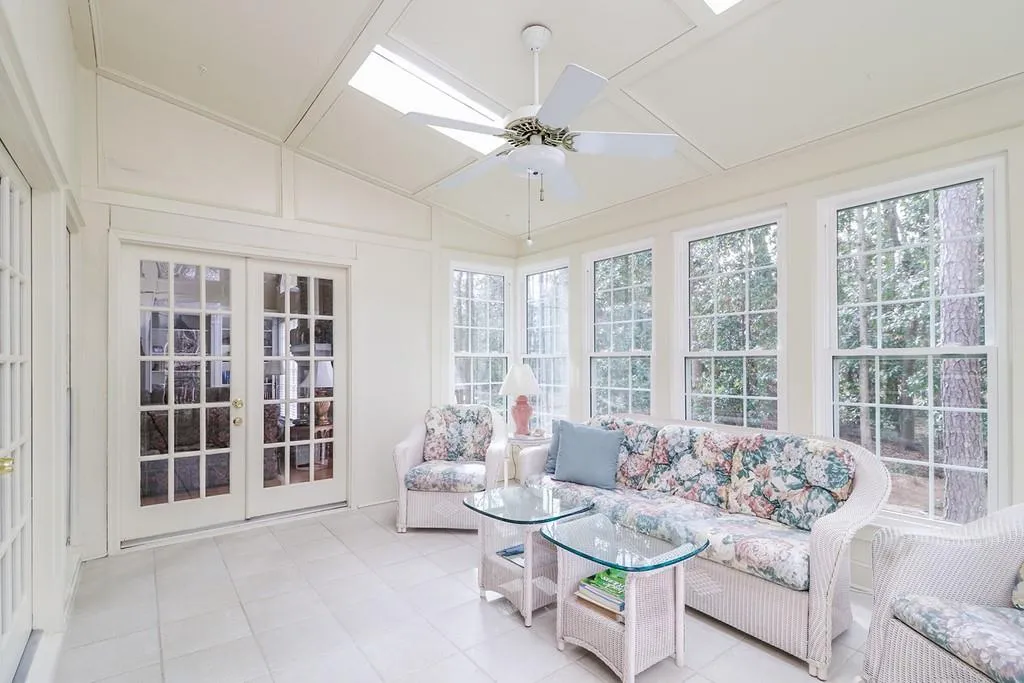 7370 Stoneykirk Close, Sandy Springs, Georgia 30350, 5 Bedrooms Bedrooms, ,4 BathroomsBathrooms,Residential,Sold,7370 Stoneykirk Close,6838370