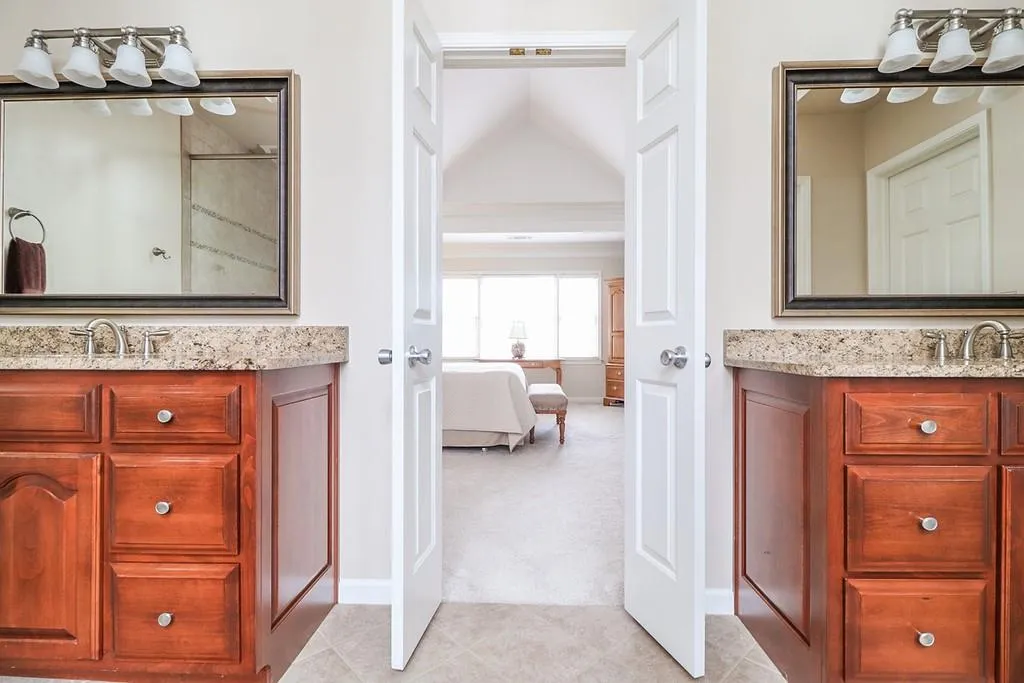 7370 Stoneykirk Close, Sandy Springs, Georgia 30350, 5 Bedrooms Bedrooms, ,4 BathroomsBathrooms,Residential,Sold,7370 Stoneykirk Close,6838370