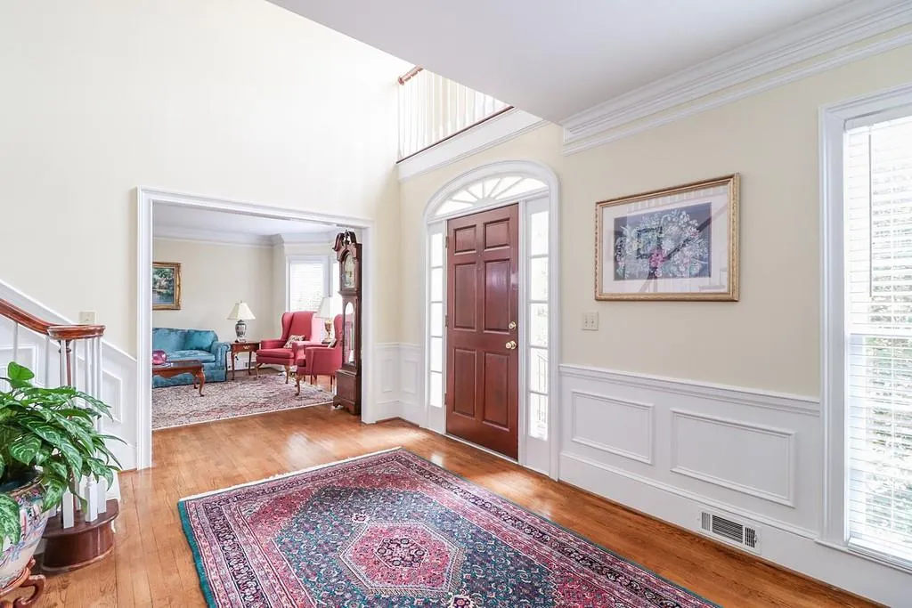 7370 Stoneykirk Close, Sandy Springs, Georgia 30350, 5 Bedrooms Bedrooms, ,4 BathroomsBathrooms,Residential,Sold,7370 Stoneykirk Close,6838370