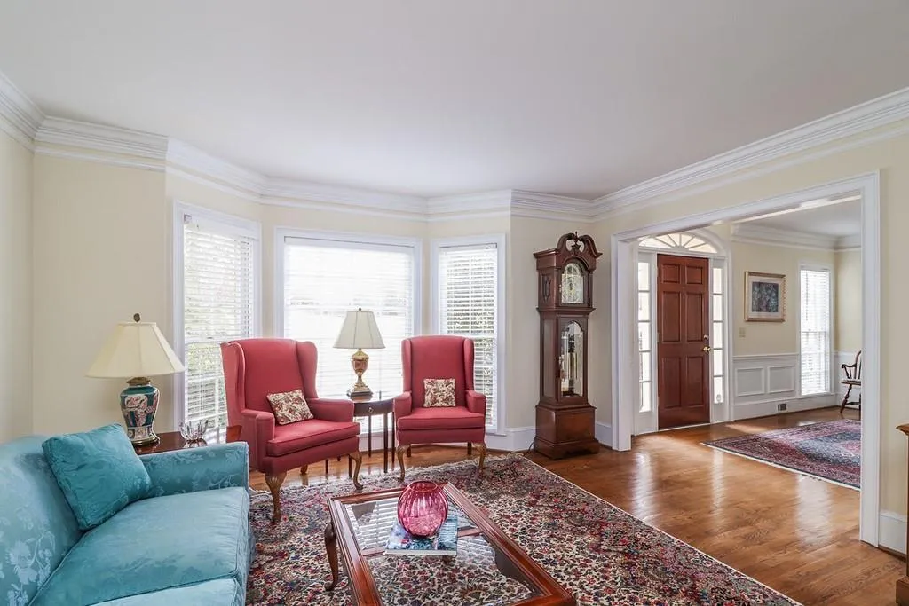 7370 Stoneykirk Close, Sandy Springs, Georgia 30350, 5 Bedrooms Bedrooms, ,4 BathroomsBathrooms,Residential,Sold,7370 Stoneykirk Close,6838370