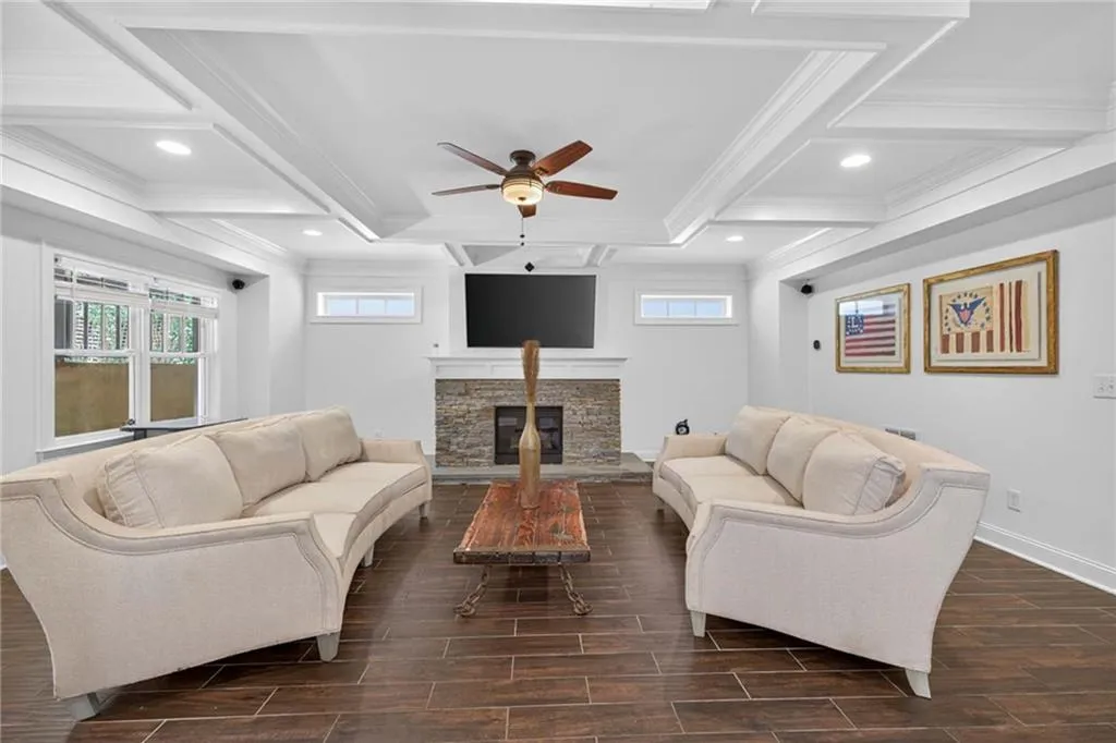 615 Burke Road Ne, Atlanta, Georgia 30305, 6 Bedrooms Bedrooms, ,5 BathroomsBathrooms,Residential,For Sale,615 Burke Road Ne,7611253