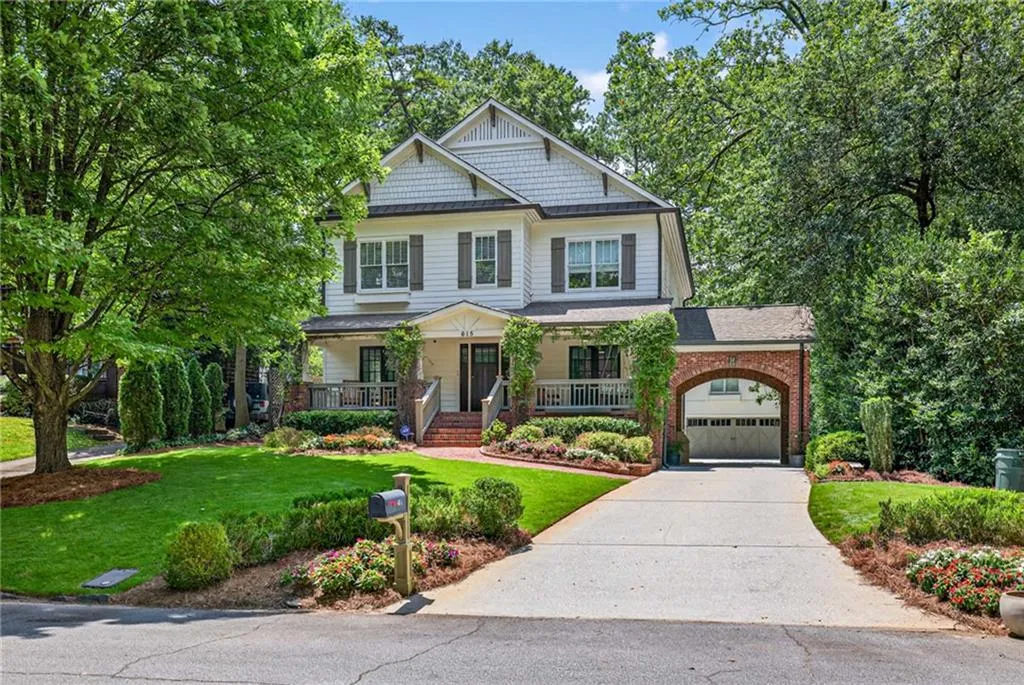 615 Burke Road Ne, Atlanta, Georgia 30305, 6 Bedrooms Bedrooms, ,5 BathroomsBathrooms,Residential,For Sale,615 Burke Road Ne,7611253