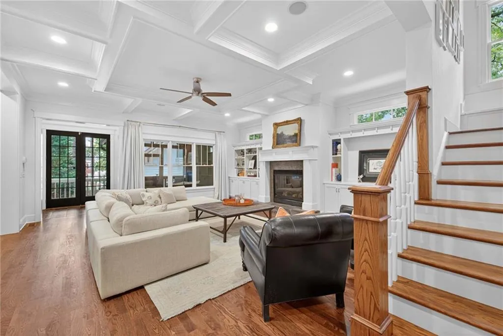 615 Burke Road Ne, Atlanta, Georgia 30305, 6 Bedrooms Bedrooms, ,5 BathroomsBathrooms,Residential,For Sale,615 Burke Road Ne,7611253