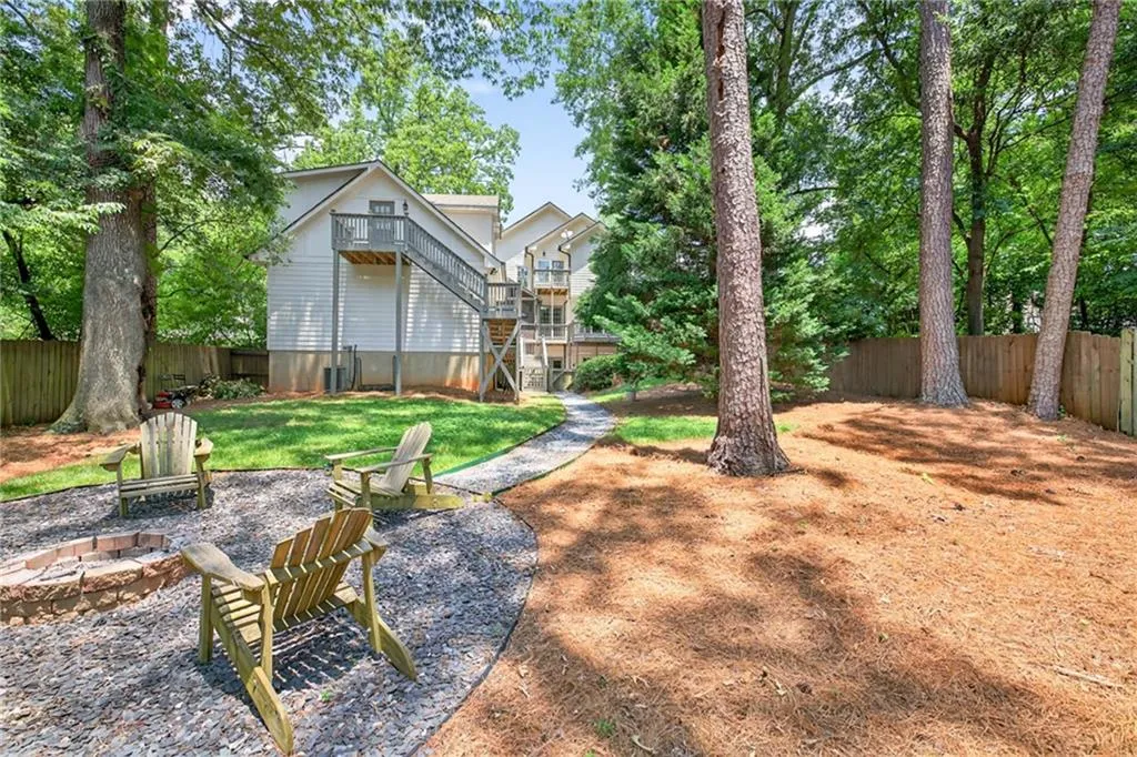 615 Burke Road Ne, Atlanta, Georgia 30305, 6 Bedrooms Bedrooms, ,5 BathroomsBathrooms,Residential,For Sale,615 Burke Road Ne,7611253