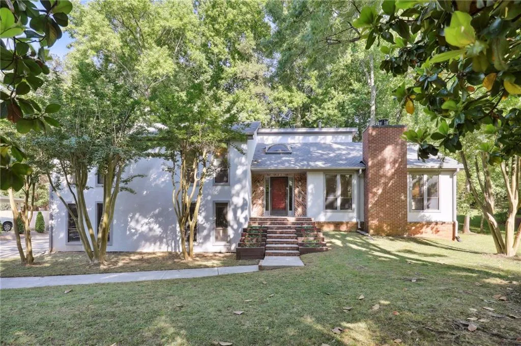7604 Van Eyck Way, Sandy Springs, Georgia 30350, 4 Bedrooms Bedrooms, ,3 BathroomsBathrooms,Residential,Sold,7604 Van Eyck Way,7052817