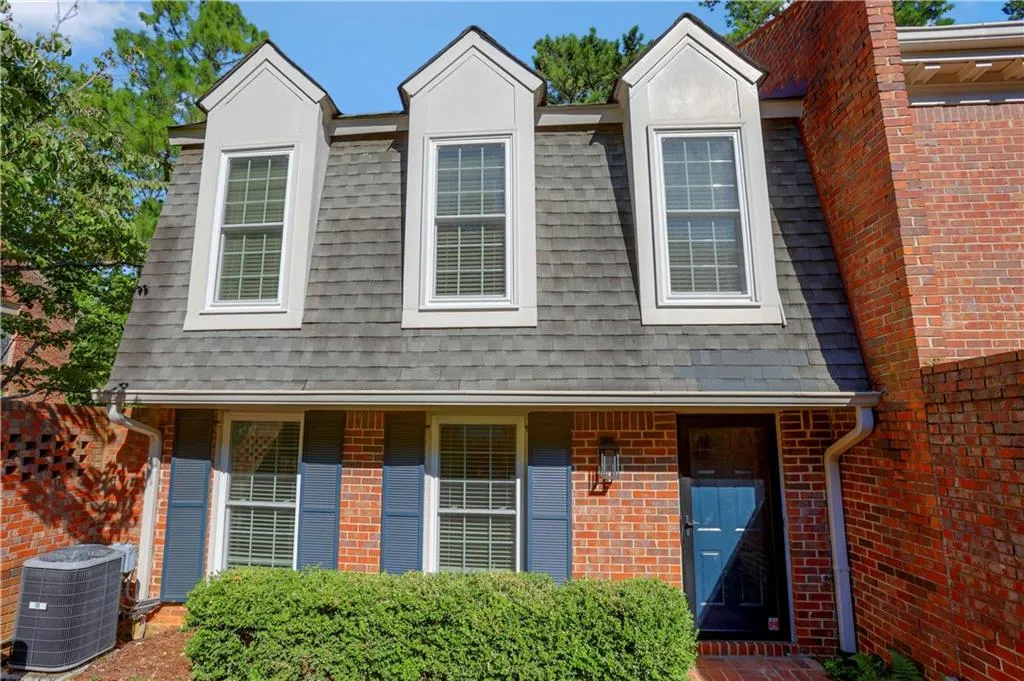 329 The Chace, Sandy Springs, Georgia 30328, 2 Bedrooms Bedrooms, ,2 BathroomsBathrooms,Residential,Sold,329 The Chace,7114925