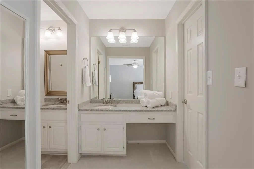 329 The Chace, Sandy Springs, Georgia 30328, 2 Bedrooms Bedrooms, ,2 BathroomsBathrooms,Residential,Sold,329 The Chace,7114925