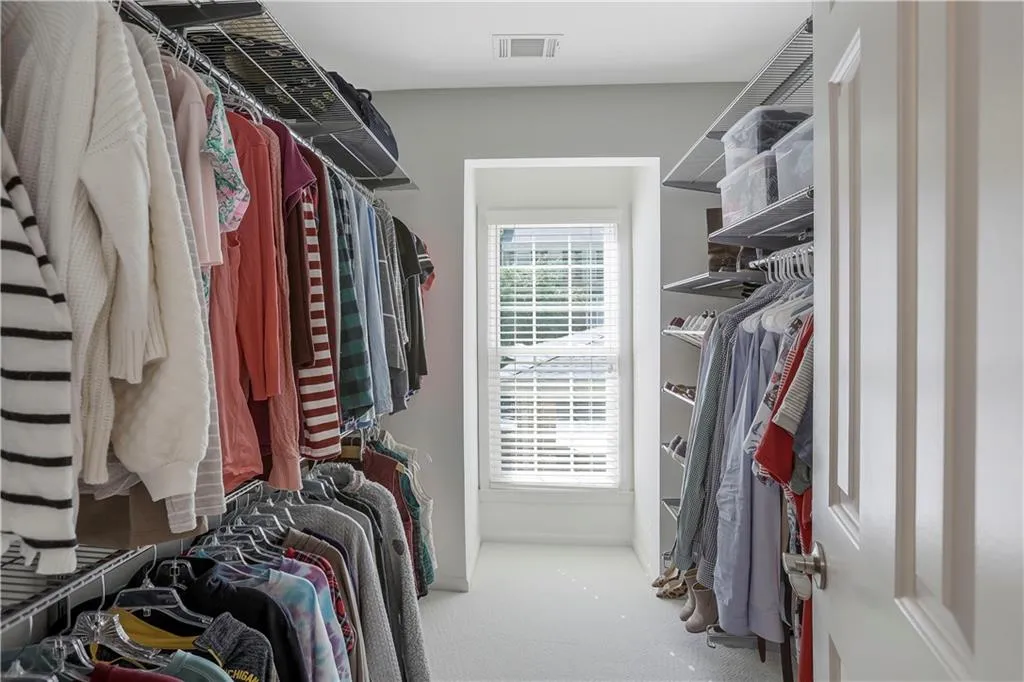 329 The Chace, Sandy Springs, Georgia 30328, 2 Bedrooms Bedrooms, ,2 BathroomsBathrooms,Residential,Sold,329 The Chace,7114925