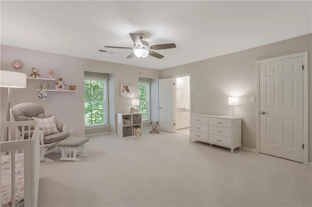 329 The Chace, Sandy Springs, Georgia 30328, 2 Bedrooms Bedrooms, ,2 BathroomsBathrooms,Residential,Sold,329 The Chace,7114925