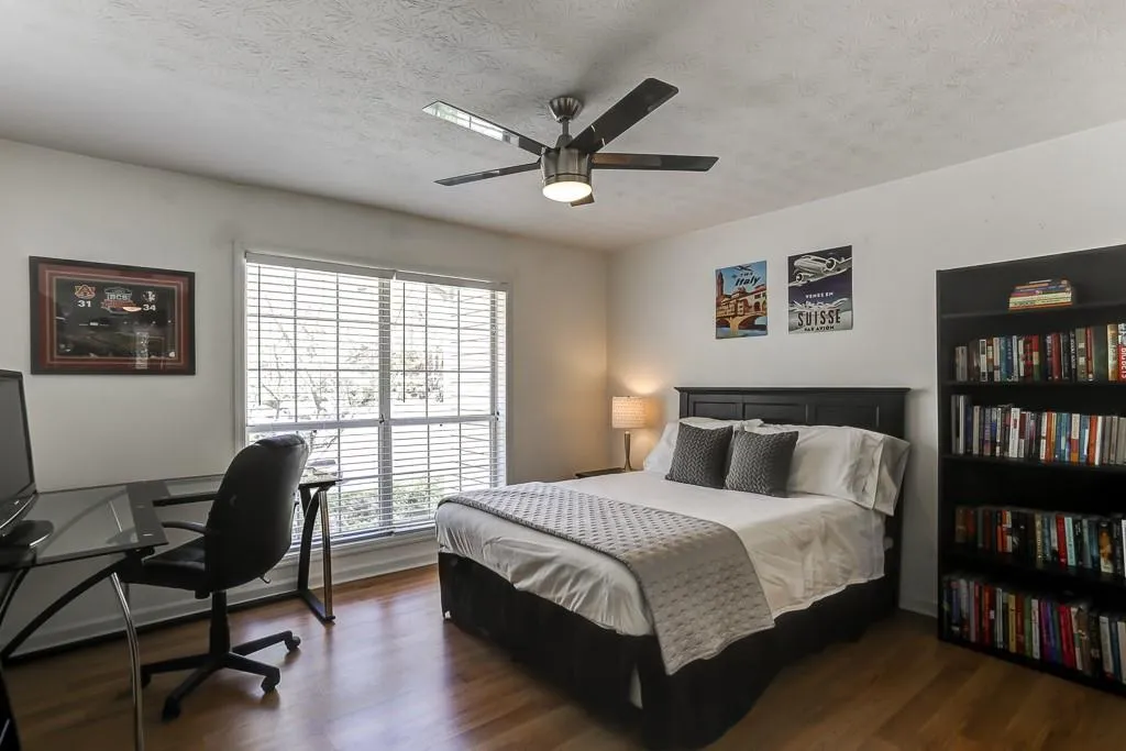 2901 Lenox Road Ne Unit 303, Atlanta, Georgia 30324, 2 Bedrooms Bedrooms, ,2 BathroomsBathrooms,Residential,Sold,2901 Lenox Road Ne Unit 303,6526069