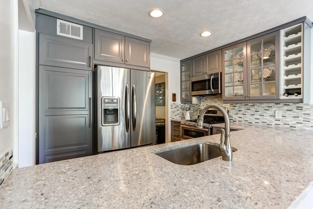 2901 Lenox Road Ne Unit 303, Atlanta, Georgia 30324, 2 Bedrooms Bedrooms, ,2 BathroomsBathrooms,Residential,Sold,2901 Lenox Road Ne Unit 303,6526069