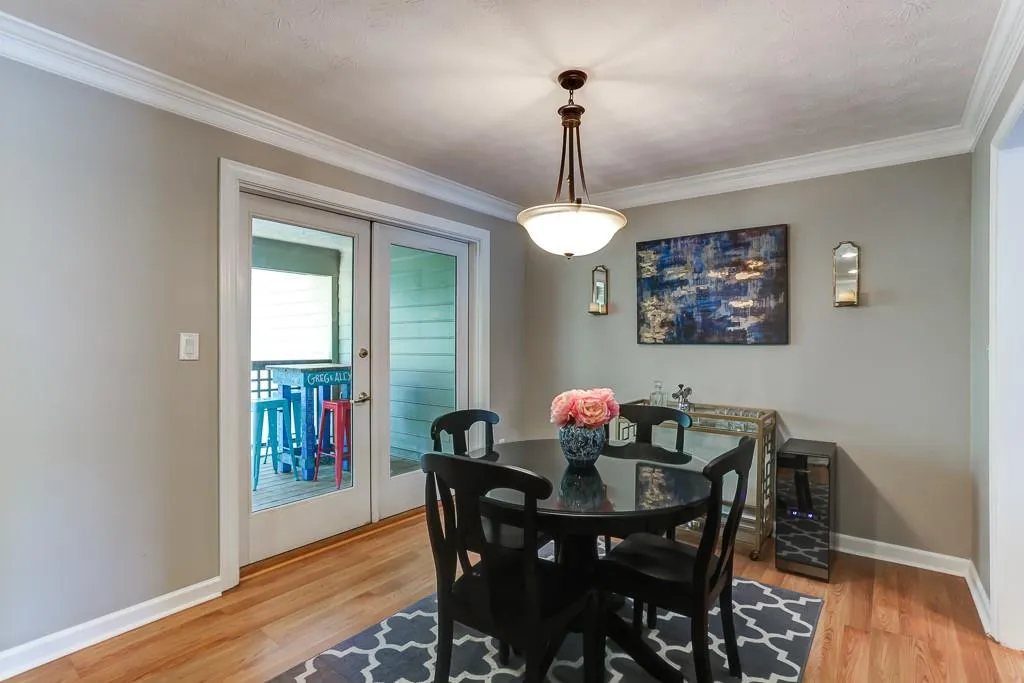 2901 Lenox Road Ne Unit 303, Atlanta, Georgia 30324, 2 Bedrooms Bedrooms, ,2 BathroomsBathrooms,Residential,Sold,2901 Lenox Road Ne Unit 303,6526069