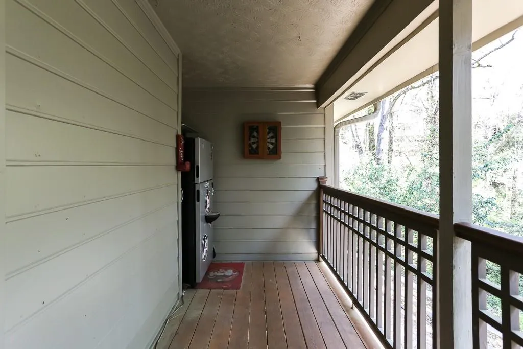 2901 Lenox Road Ne Unit 303, Atlanta, Georgia 30324, 2 Bedrooms Bedrooms, ,2 BathroomsBathrooms,Residential,Sold,2901 Lenox Road Ne Unit 303,6526069