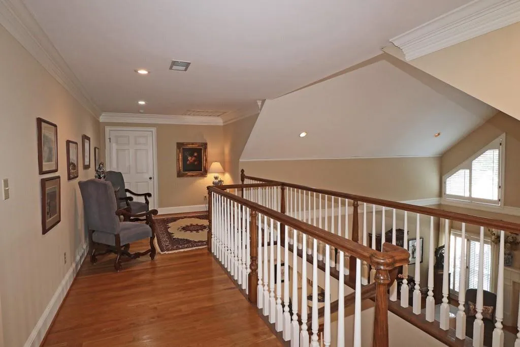 115 Grosvenor Place, Sandy Springs, Georgia 30328, 4 Bedrooms Bedrooms, ,2 BathroomsBathrooms,Residential,Sold,115 Grosvenor Place,6795252
