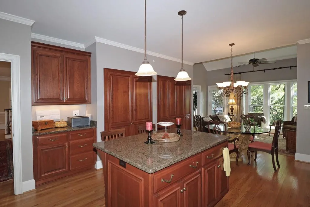 115 Grosvenor Place, Sandy Springs, Georgia 30328, 4 Bedrooms Bedrooms, ,2 BathroomsBathrooms,Residential,Sold,115 Grosvenor Place,6795252
