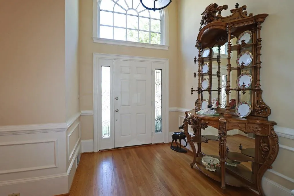 115 Grosvenor Place, Sandy Springs, Georgia 30328, 4 Bedrooms Bedrooms, ,2 BathroomsBathrooms,Residential,Sold,115 Grosvenor Place,6795252