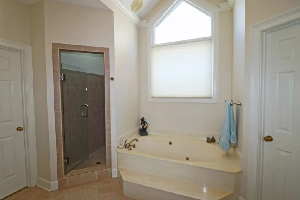 115 Grosvenor Place, Sandy Springs, Georgia 30328, 4 Bedrooms Bedrooms, ,2 BathroomsBathrooms,Residential,Sold,115 Grosvenor Place,6795252