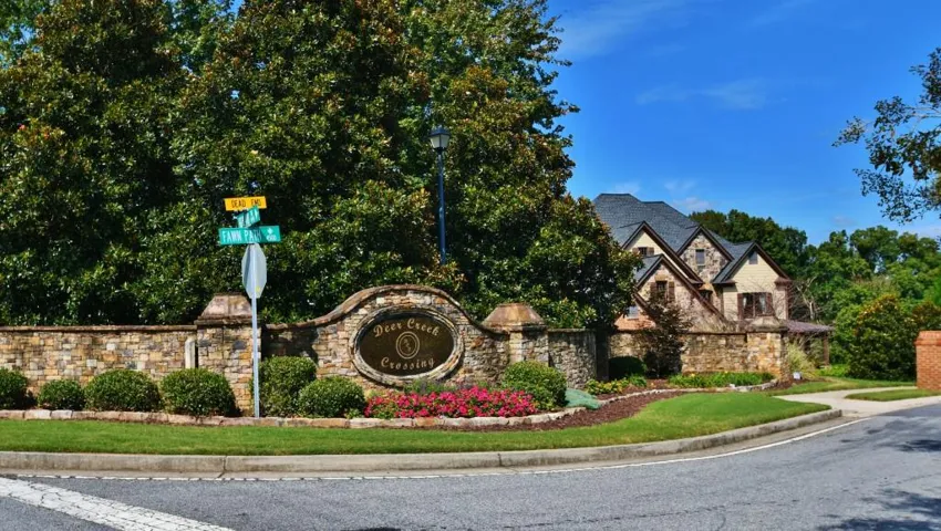 4562A Fawn Path