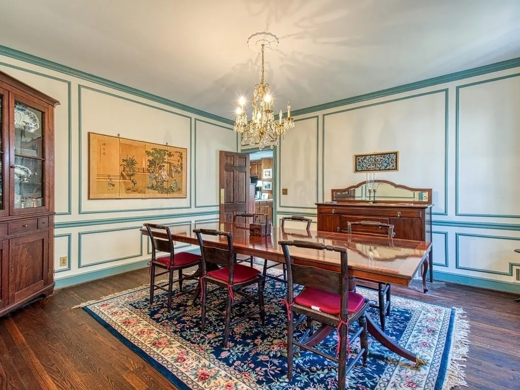 7205 Riverside Drive, Atlanta, Georgia 30328, 5 Bedrooms Bedrooms, ,4 BathroomsBathrooms,Residential,Sold,7205 Riverside Drive,6663949