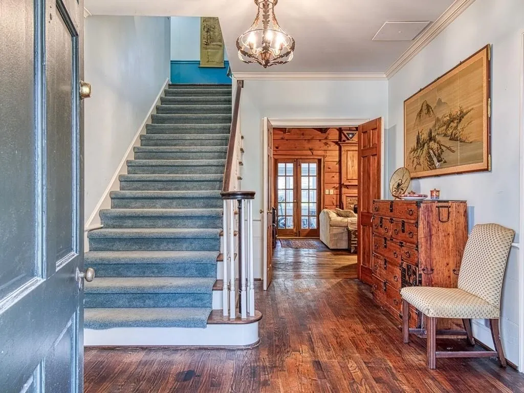 7205 Riverside Drive, Atlanta, Georgia 30328, 5 Bedrooms Bedrooms, ,4 BathroomsBathrooms,Residential,Sold,7205 Riverside Drive,6663949