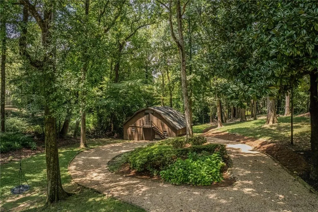 737 W Conway Drive Nw, Atlanta, Georgia 30327, 4 Bedrooms Bedrooms, 0 ,4 BathroomsBathrooms,Residential,For Sale,737 W Conway Drive Nw,7714235