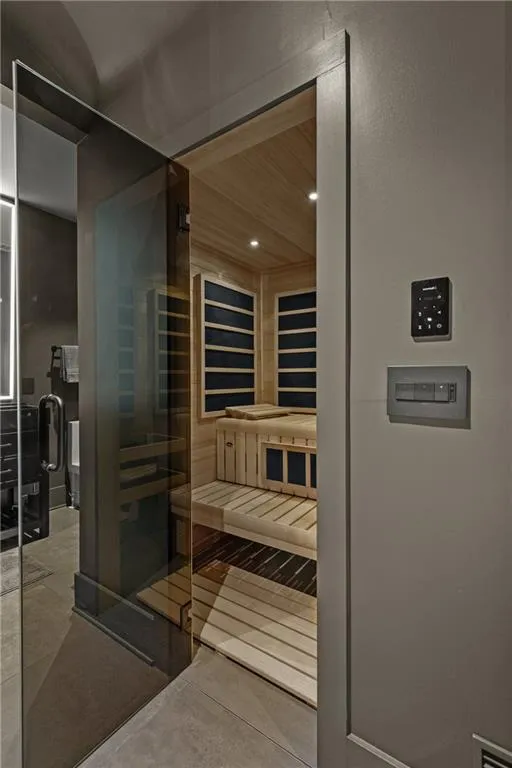 737 W Conway Drive Nw, Atlanta, Georgia 30327, 4 Bedrooms Bedrooms, 0 ,4 BathroomsBathrooms,Residential,For Sale,737 W Conway Drive Nw,7714235