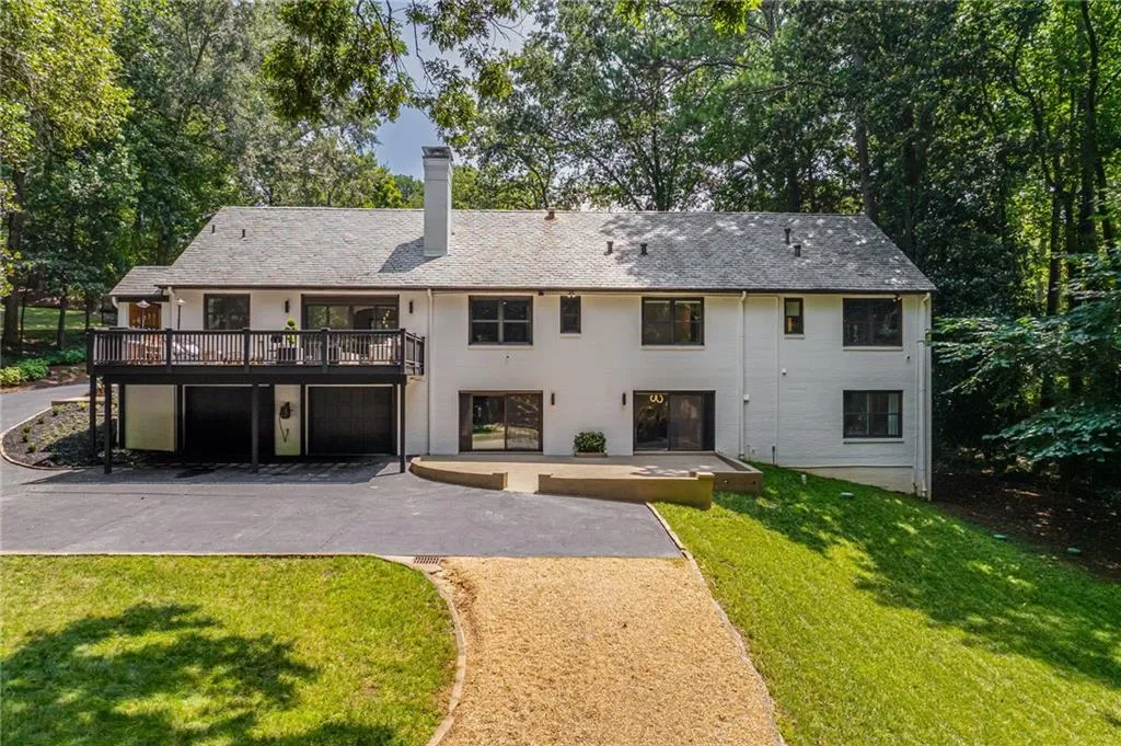 737 W Conway Drive Nw, Atlanta, Georgia 30327, 4 Bedrooms Bedrooms, 0 ,4 BathroomsBathrooms,Residential,For Sale,737 W Conway Drive Nw,7714235