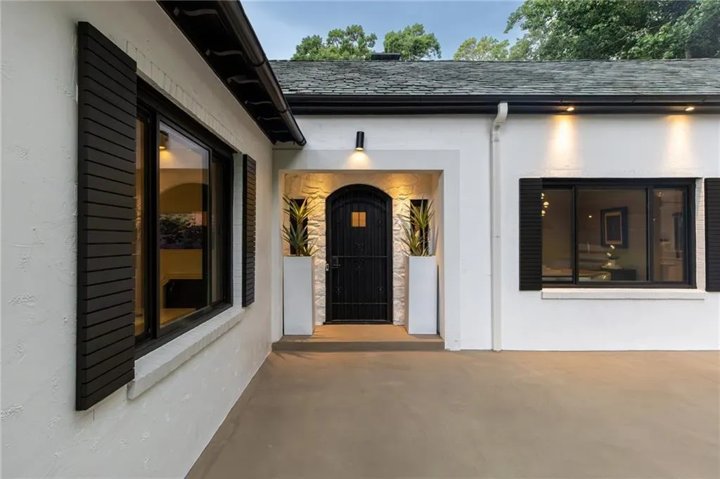 737 W Conway Drive Nw, Atlanta, Georgia 30327, 4 Bedrooms Bedrooms, 0 ,4 BathroomsBathrooms,Residential,For Sale,737 W Conway Drive Nw,7714235