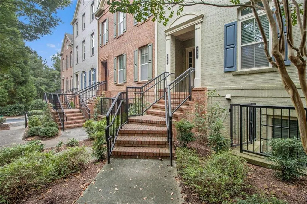 849 Perennial Drive, Atlanta, Georgia 30328, 3 Bedrooms Bedrooms, ,2 BathroomsBathrooms,Residential,Sold,849 Perennial Drive,7539184