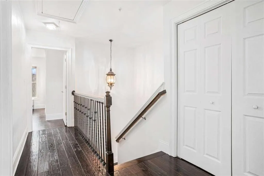 849 Perennial Drive, Atlanta, Georgia 30328, 3 Bedrooms Bedrooms, ,2 BathroomsBathrooms,Residential,Sold,849 Perennial Drive,7539184