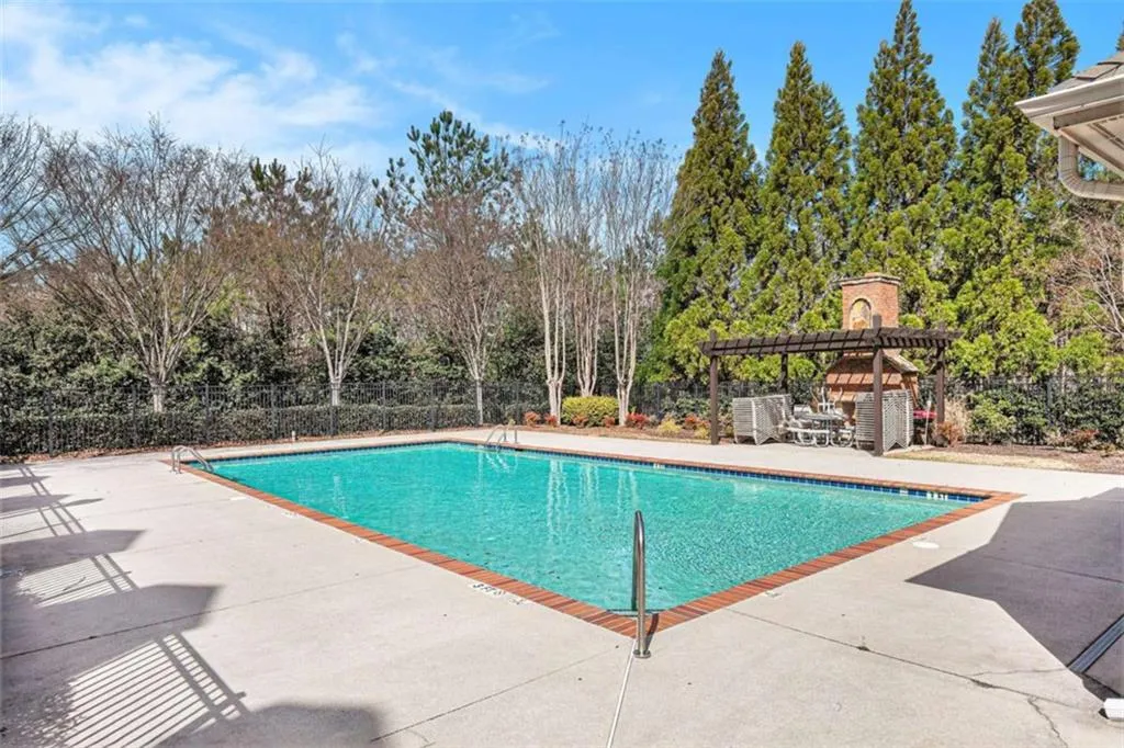849 Perennial Drive, Atlanta, Georgia 30328, 3 Bedrooms Bedrooms, ,2 BathroomsBathrooms,Residential,Sold,849 Perennial Drive,7539184